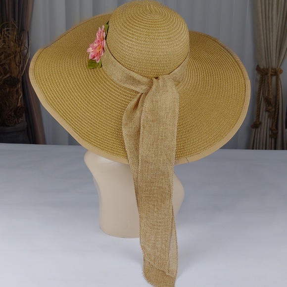 Wide Brim Women's Sun Hat. - Picture 4 of 10